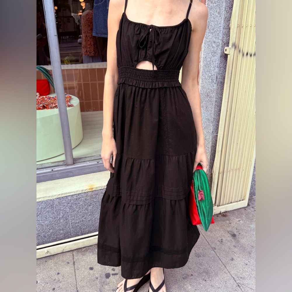 Lisa Says Gah Black Dress